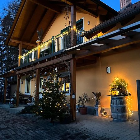 Gaestehaus Schmid Sankt Johann im Saggautal Exterior photo